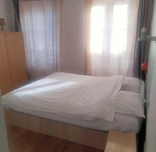 Quiet And Very Apartman Párizs
